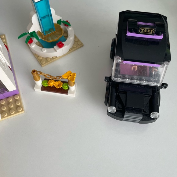 Lego Friends: Grand Hotel - Picture 5 of 13